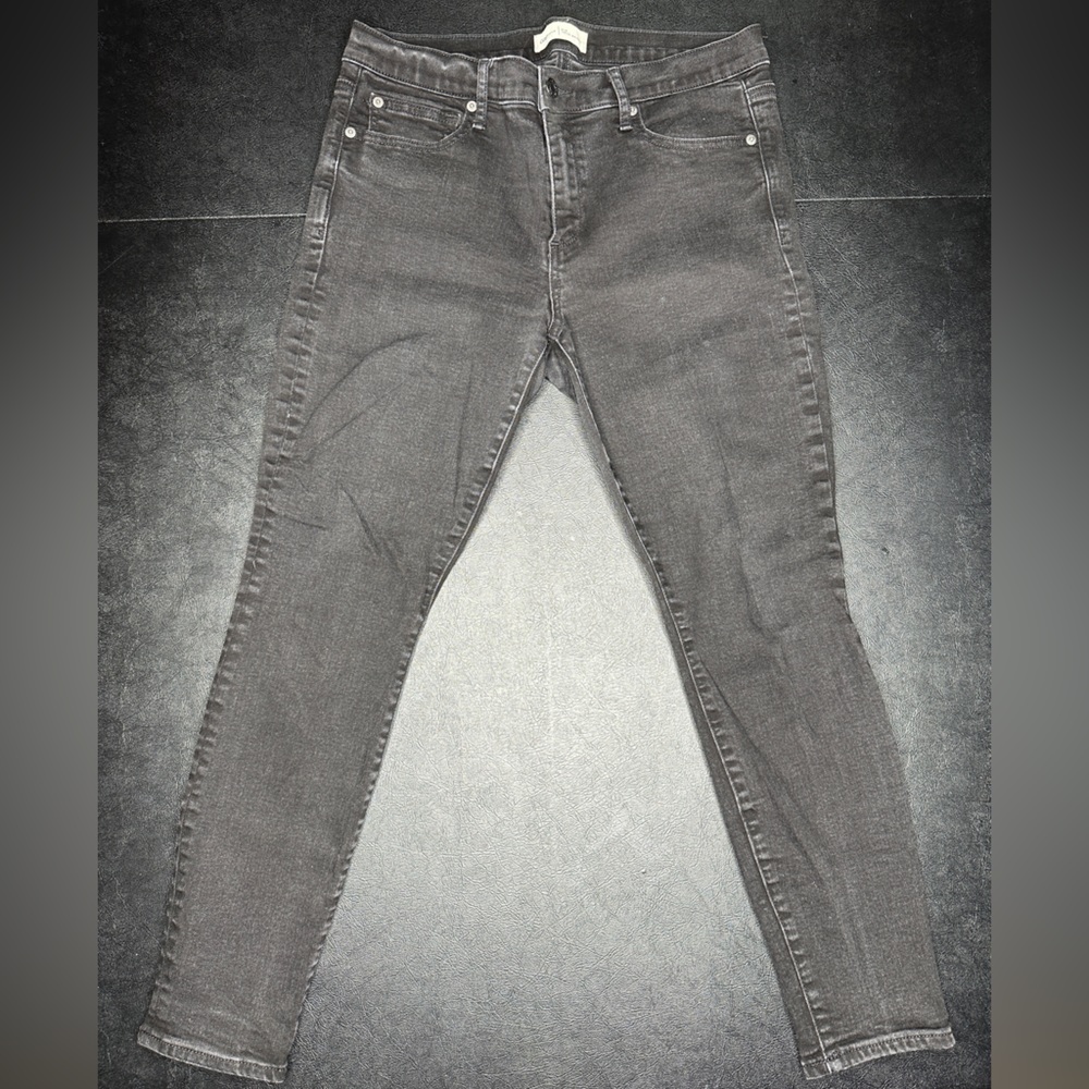 Gap Black True Skinny 31 Short